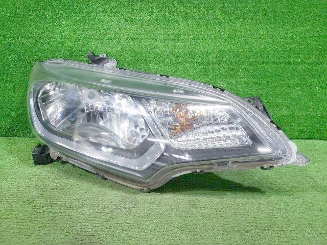 フィット DAA-GP6 右ヘッドライト 右ヘッドランプ ハイブリッド Fパッケージ コンフォートエディション 4WD LEB-H1471 B610M拍卖