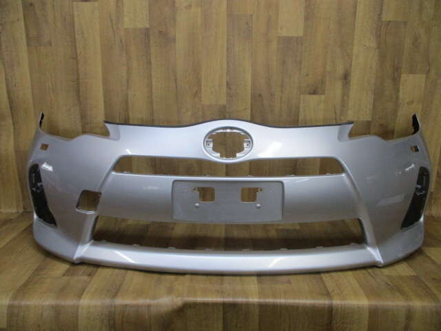 D9/ NHP10アクア純正フロントバンパー52119-52620拍卖