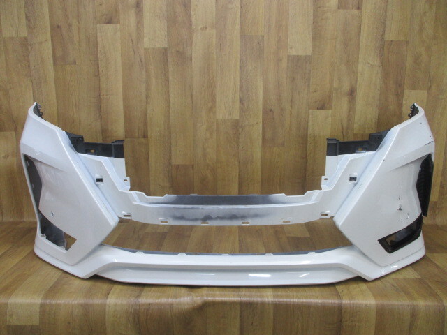 D9/ C27/GC2/GFC27/GNC27/GFNC27セレナ ハイウェイスター後期 純正フロントバンパー62022 5TT6H拍卖