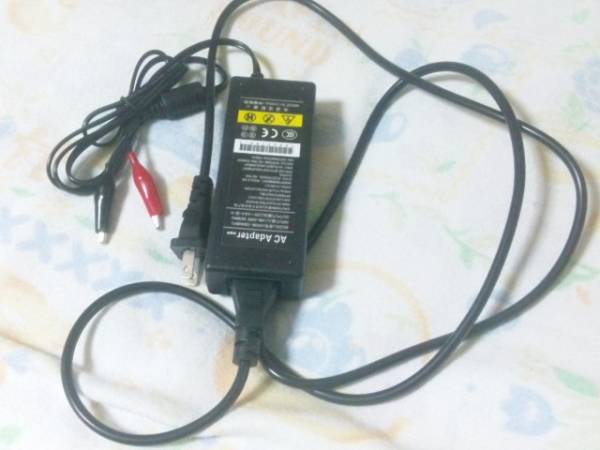 AC100V-DC12V4A 変圧器 変換アダプター拍卖