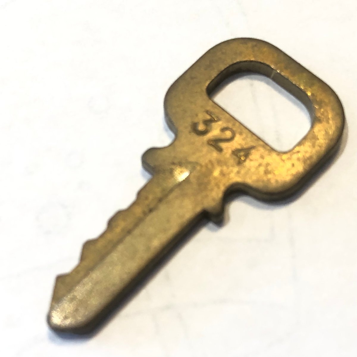 ルイヴィトン LOUIS VUITTON パドロック 南京錠 324 鍵 キー 鍵のみ ゴールド/LT324080拍卖