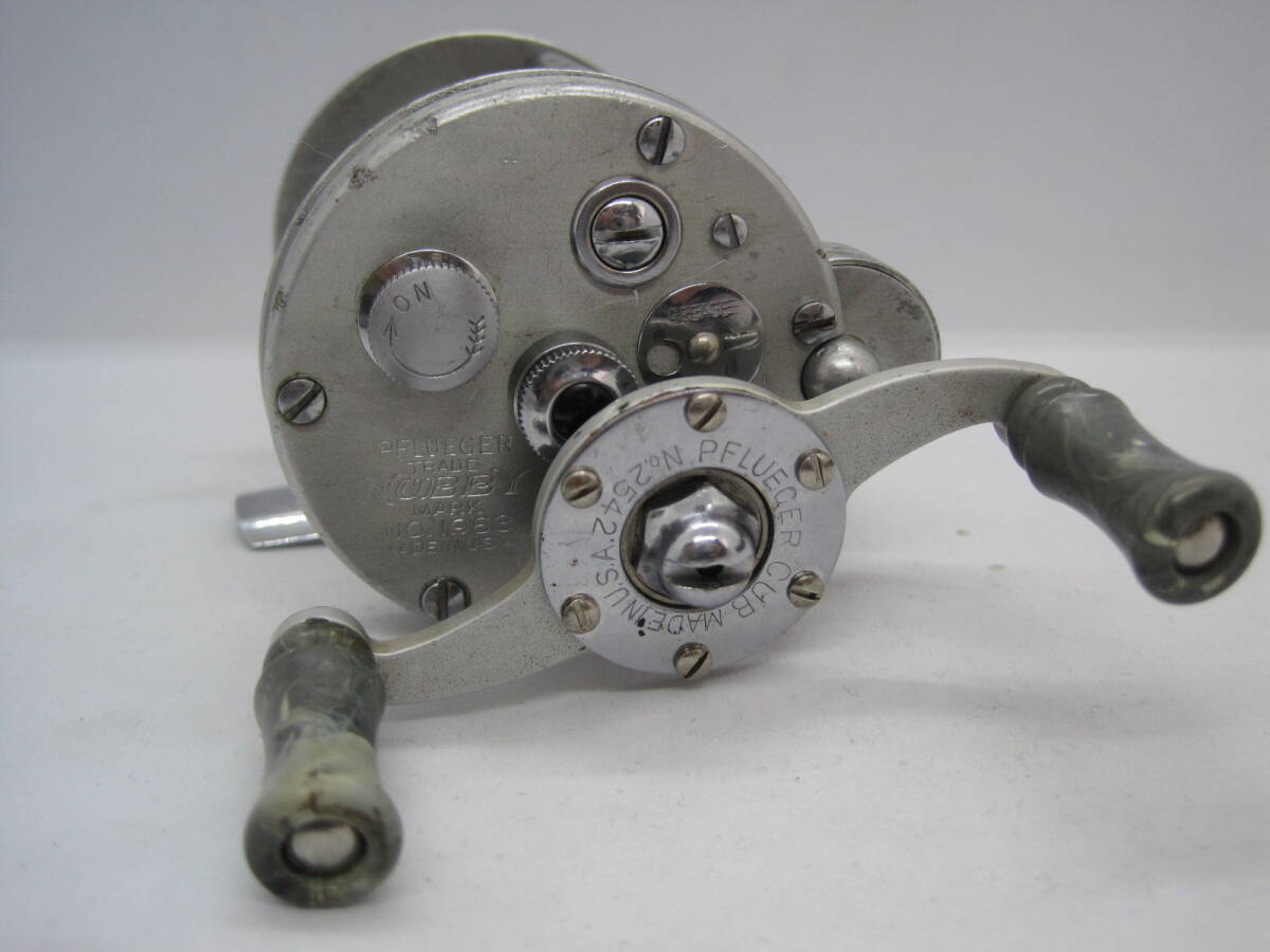 フルーガー Nobby 1963 ダイレクトドライブリール 1950年代製 ハンドルはスープリウム用キャブハンドルへ交換済 ビンテージリール拍卖