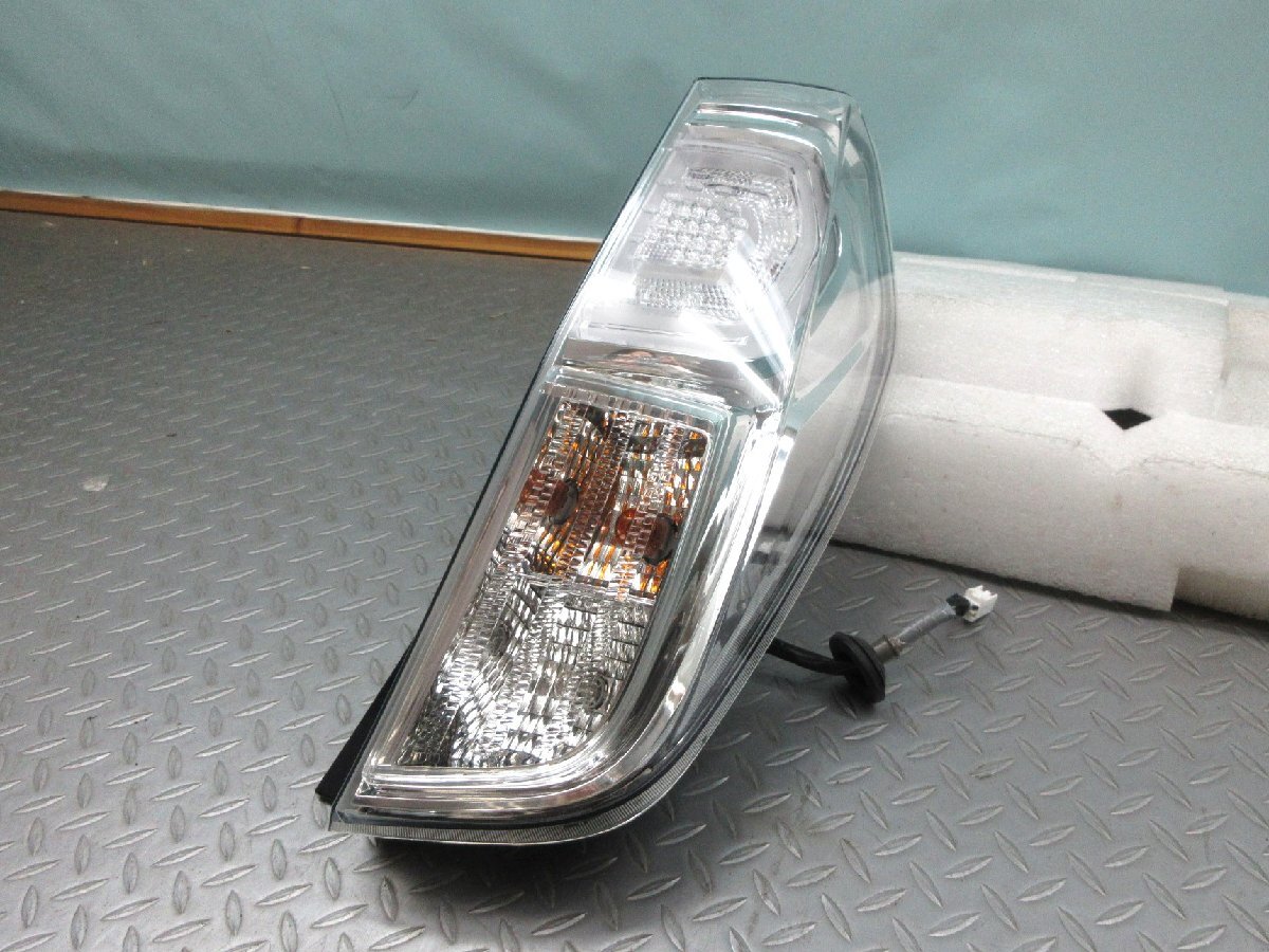 ◆ B21A デイズルークス ハイウェイスター DAYZ ROOX Highway Star 後期 純正 右テールレンズ 26550-6A02G 1146-399拍卖