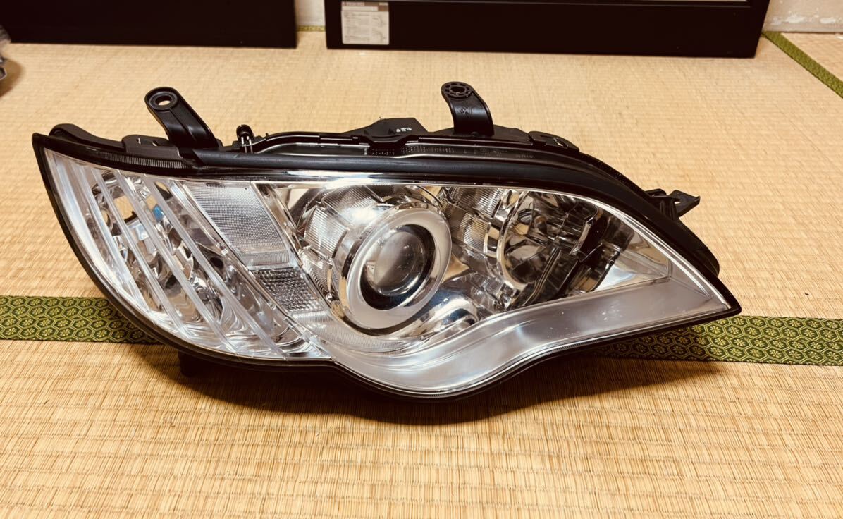 I4/ BP5/BP9/BL9/BL5/BLE/BPE レガシィ 右KOITO 100-20952 純正HIDヘッドライト拍卖