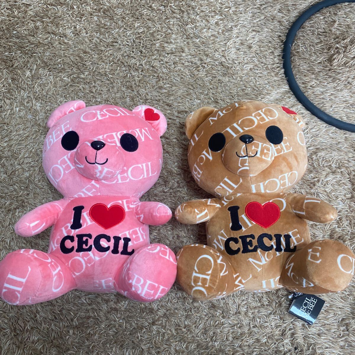 n12 CECIL Mc BEE BIGぬいぐるみ 2つセットアミューズメント専用景品 中国製拍卖