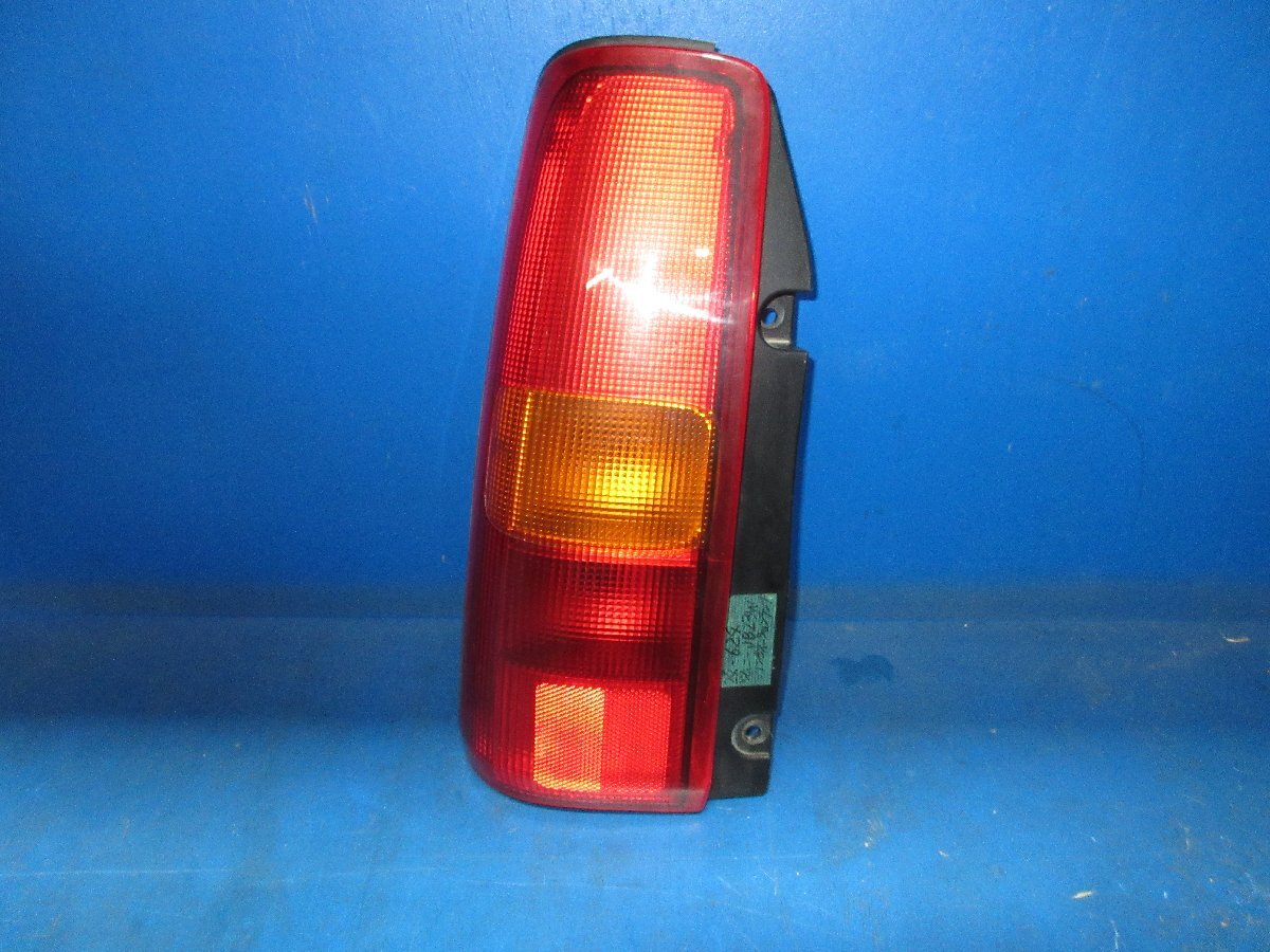 スズキ ジムニー TA-JB23W 左 コンビネーションランプ テールライト ユニットのみ 中古品 (K拍卖