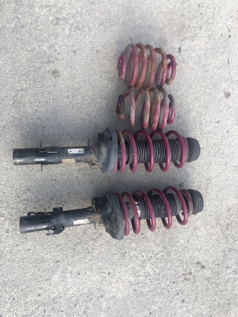 中古 アウディTT 8EAMBF サス・スプリング一台分 フロントショック付拍卖