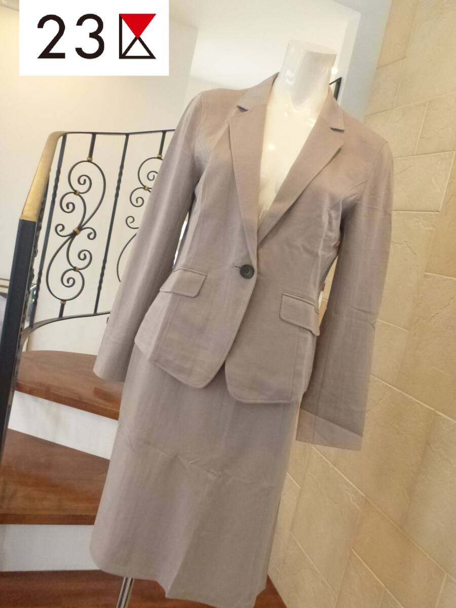 5.5万 美品 23区 ★オンワード樫山 グレイジュ系 薄手 スカートスーツ 40 L相当拍卖