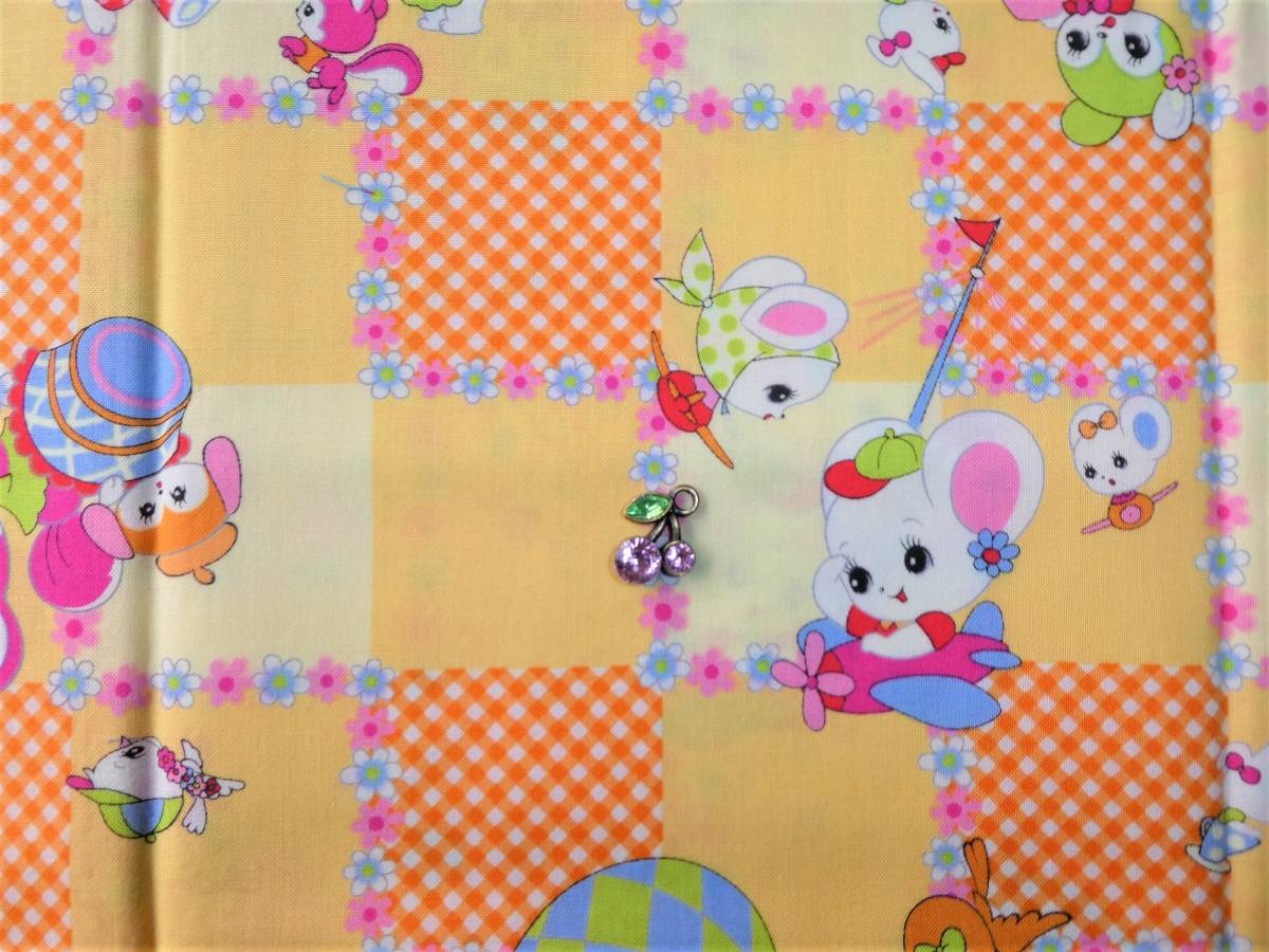 即決★ルシアンレトロアニマルフラワー柄イエロー★昭和花チェックハニーチューン黄拍卖