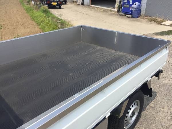 DA16T用 スーパーキャリイ 荷台あおりカバー内板一体式 ステンレスヘアライン (3辺セット)拍卖