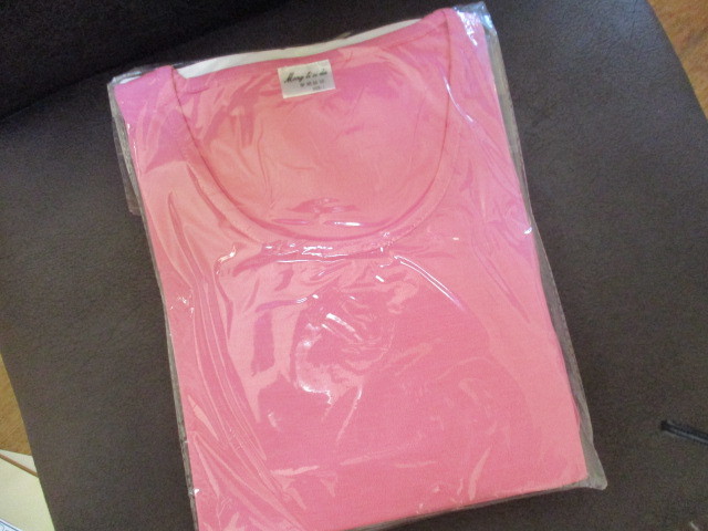 未使用 女性用 シルク100%肌着上下 濃いピンク M 1枚3800円~+送料185円。(XLとLは完売)拍卖
