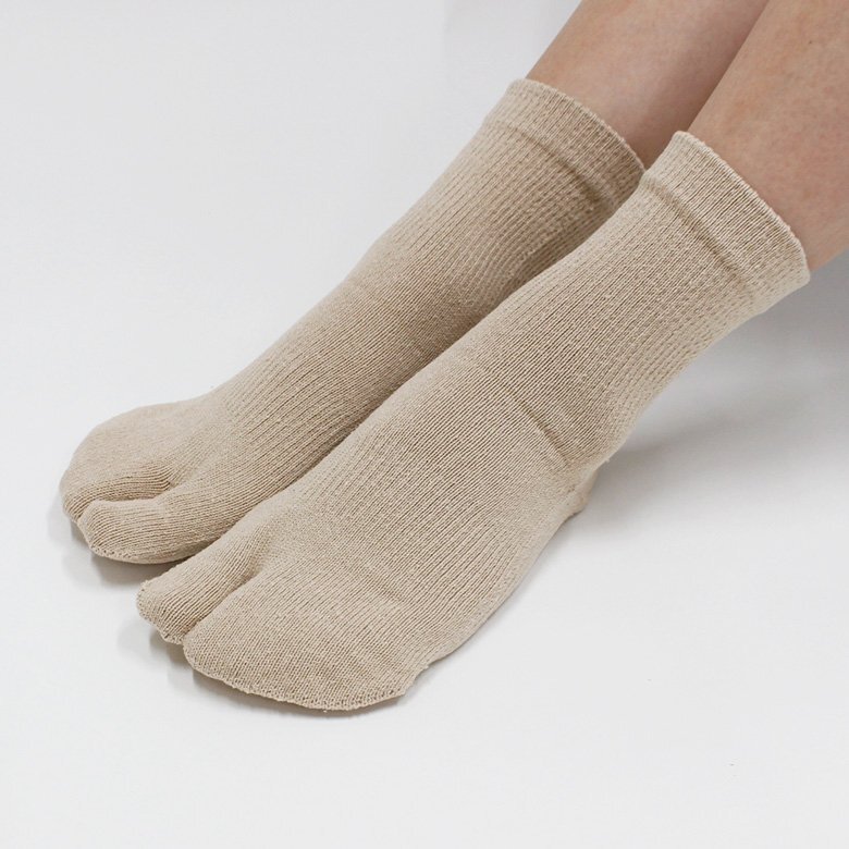 【2足セット】 足袋 靴下 ベージュ シルク 足袋型靴下 ソックス 保温性 放湿性 吸湿性 快適 疲れにくい レディース 婦人 22~24cm拍卖
