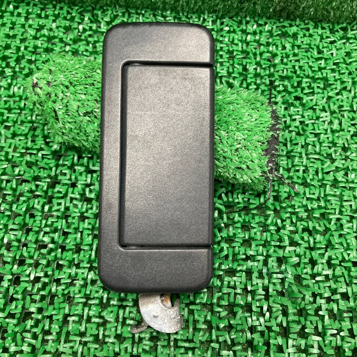 ♪♪アトレー カスタムターボ S220G リア右 アウターハンドル ドアノブ 黒無塗装(W3707)♪♪拍卖