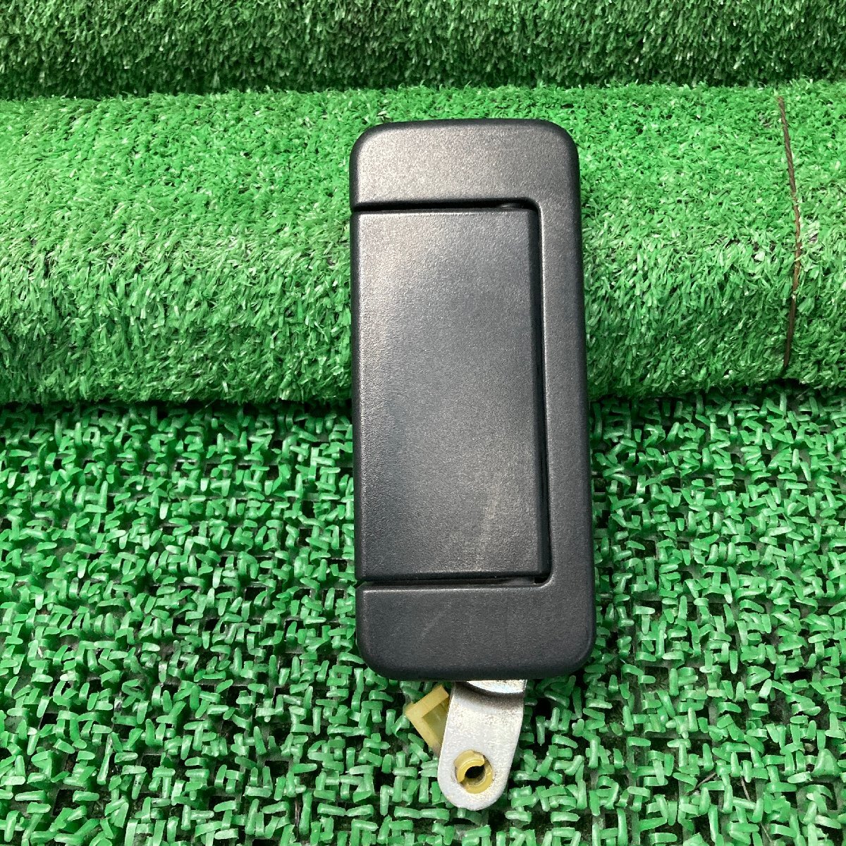 ♪♪ピクシスバン クルーズターボ S321M リア 左 アウターハンドル ドアノブ (W3908)♪♪拍卖