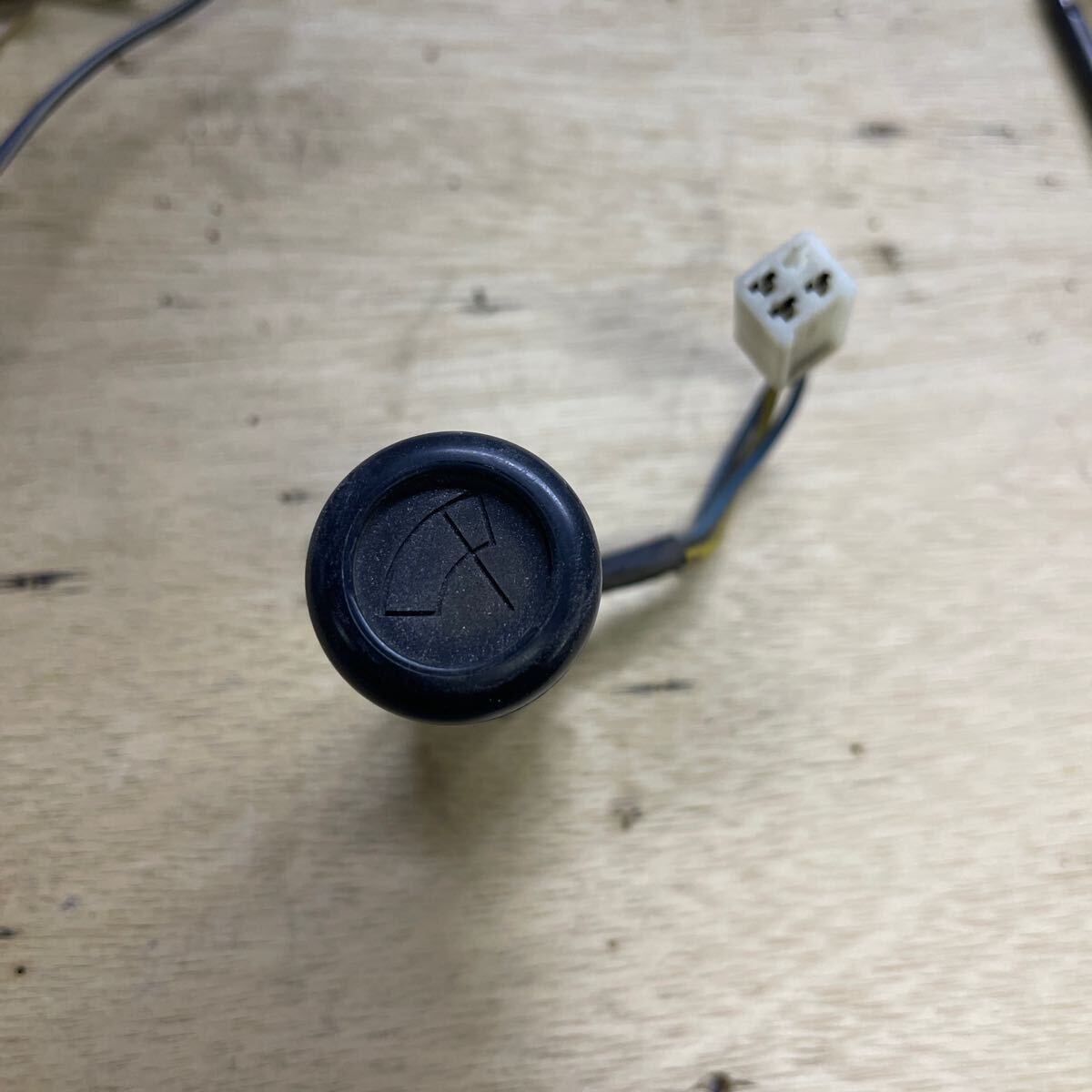 送料230円 スズキ ジムニー LJ20 ワイパースイッチ 電装品拍卖