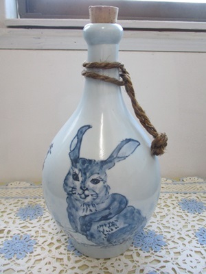★徳利 ウサギ 径3cm 高さ29㎝ 汚れあり tm2404-1-4★拍卖
