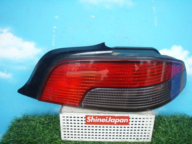 ★ N3C プジョー306 カブリオレ テールランプ右 テールレンズ右 ブレーキランプ 224010JJ拍卖