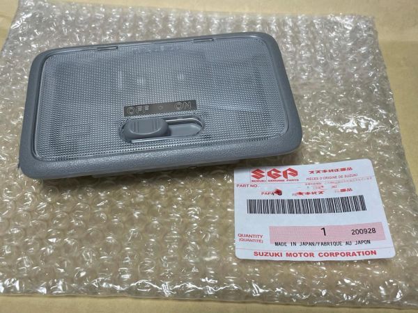 残りわずか!【未使用 スズキ 純正】エブリイ エブリイワゴン DA64 リヤルームランプ グレー拍卖