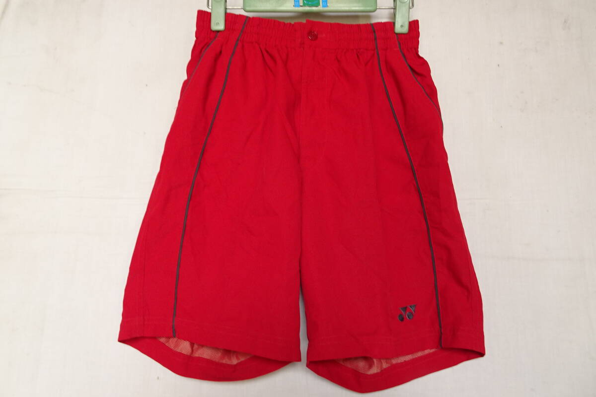 YONEX/ヨネックス/ショートパンツ/ひざ上丈/Very Cool/速乾性素材/前ボタン・ふぁすあー/スポーツ/赤/レッド/Sサイズ(4/17R)拍卖