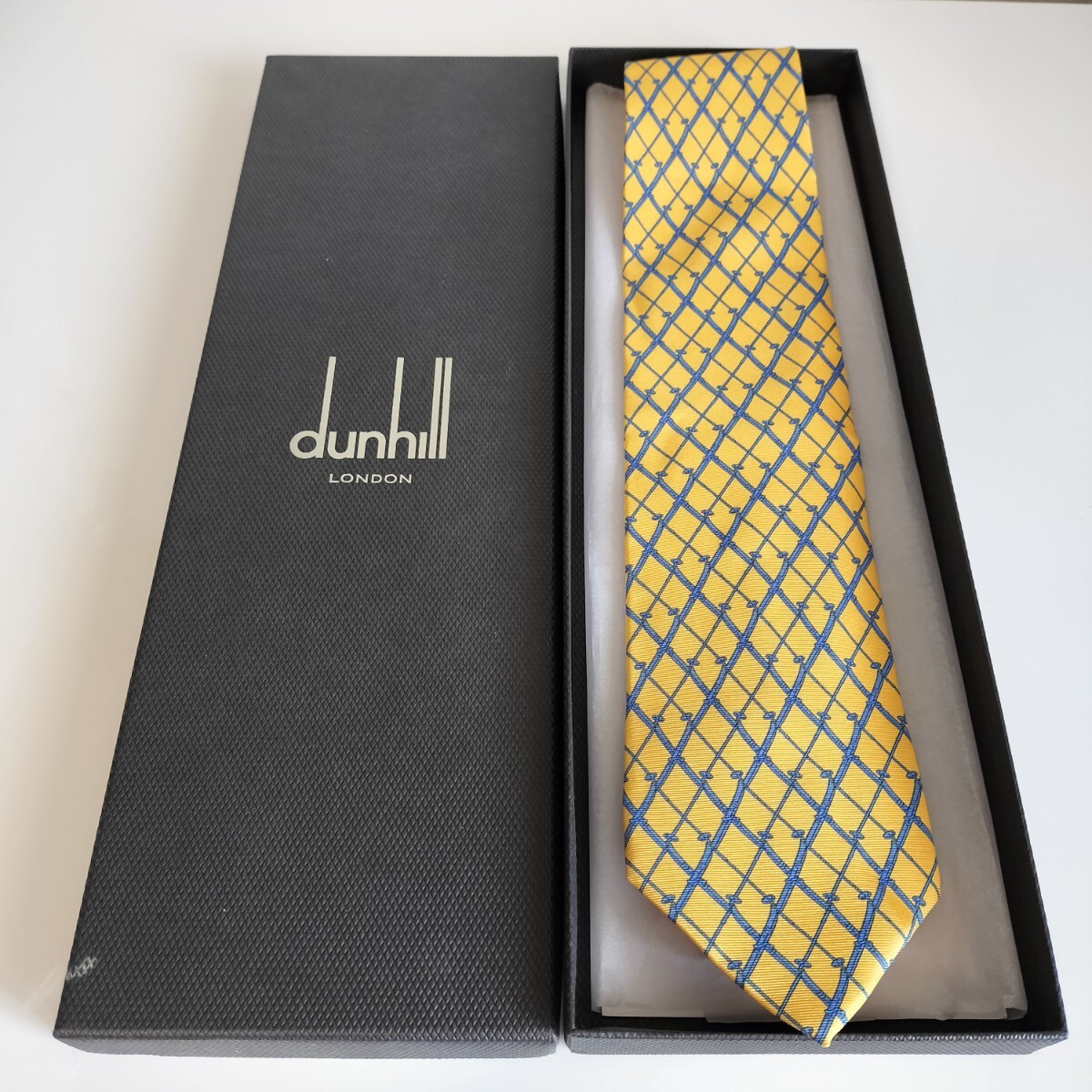 ダンヒル(Dunhill)黄色ブルーチェックネクタイ拍卖