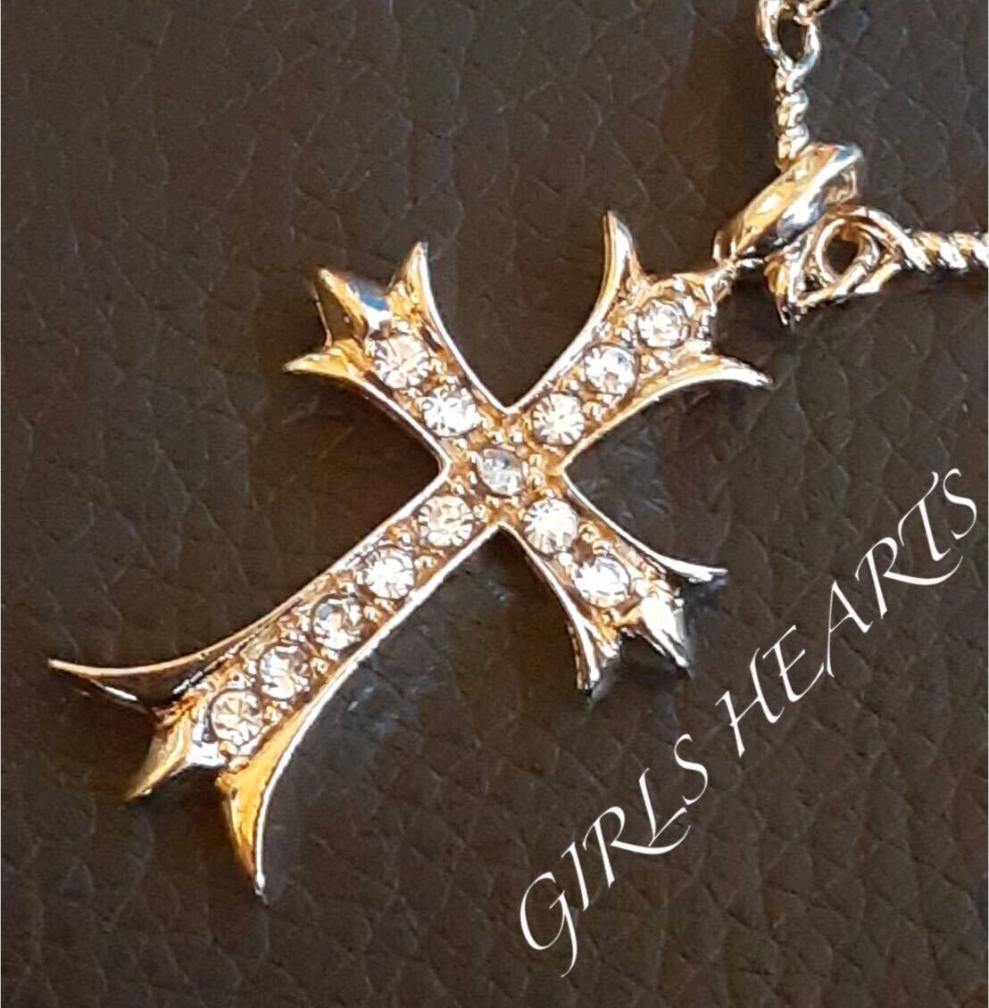 送料無料クロムゴールドスーパーCZダイヤモンドベビーファットクロス十字架トルネードチェーンネックレス手首に巻けばブレスレット拍卖