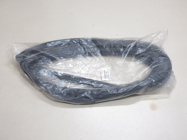 ハイエース RH50 YH50 YH51 TH50 TH51 YH60 YH71 YH52 YH62 LH50 LH51 LH56 LH60 LH61 LH66 用 フロントウインドー ウェザーストリップ拍卖
