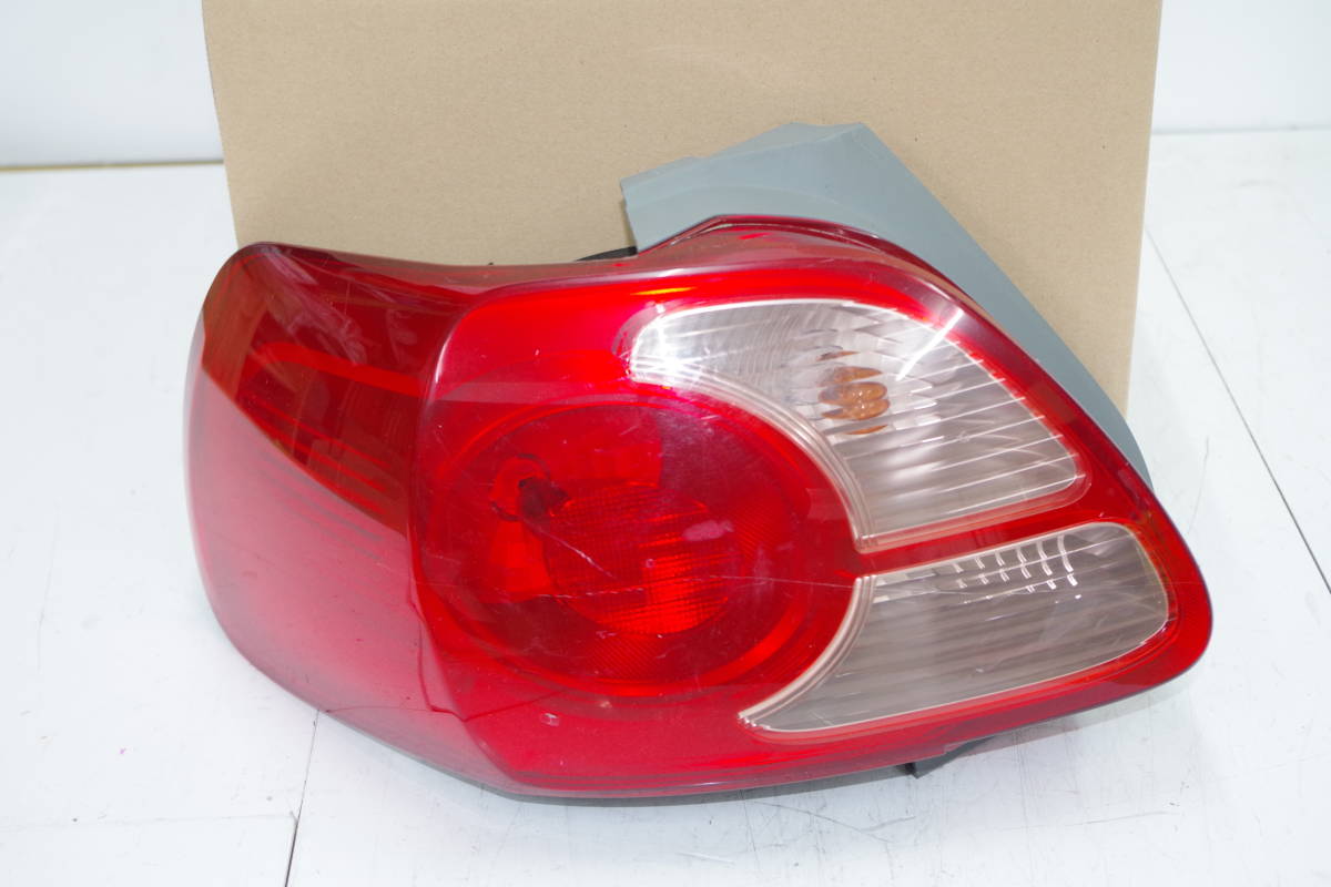 トヨタ ポルテ NP10 テールランプ 左拍卖