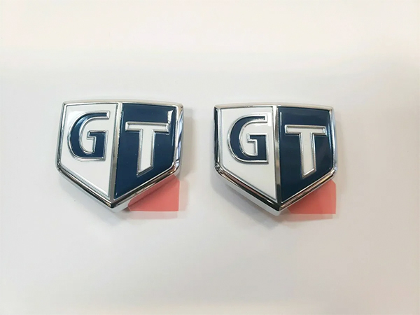 日産 ニッサン 純正 サイド GT エンブレム スカイライン R 34 左右 セット ブルー Blue フェンダー V R NISSAN 検 ホイール エンブレム 拍卖