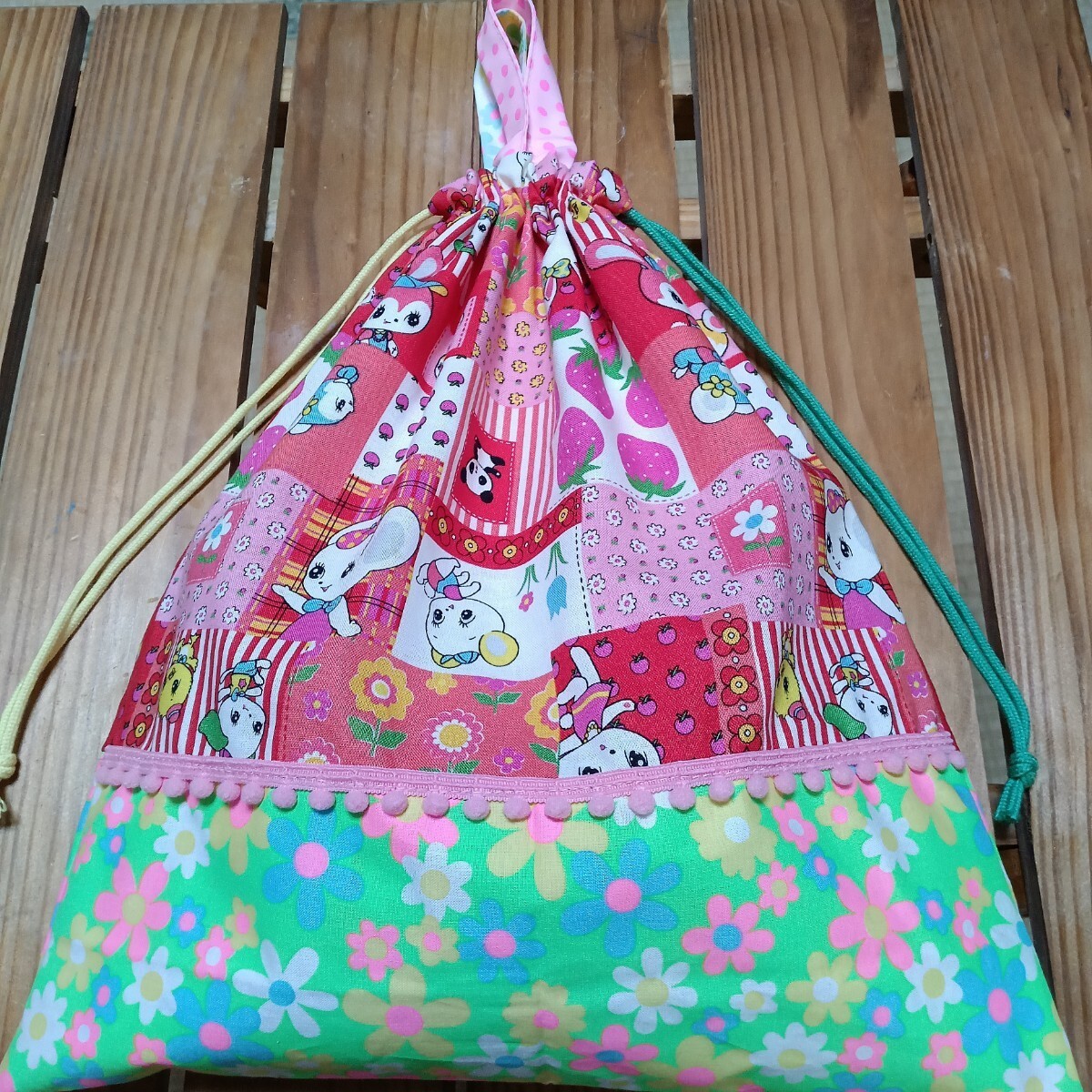 入園入学準備 ハニーチューン 体操服袋 お着替え袋 巾着袋 女の子 ゆめかわ ハンドメイド 体操着袋 体操着入れ お着替え袋 体操服袋拍卖