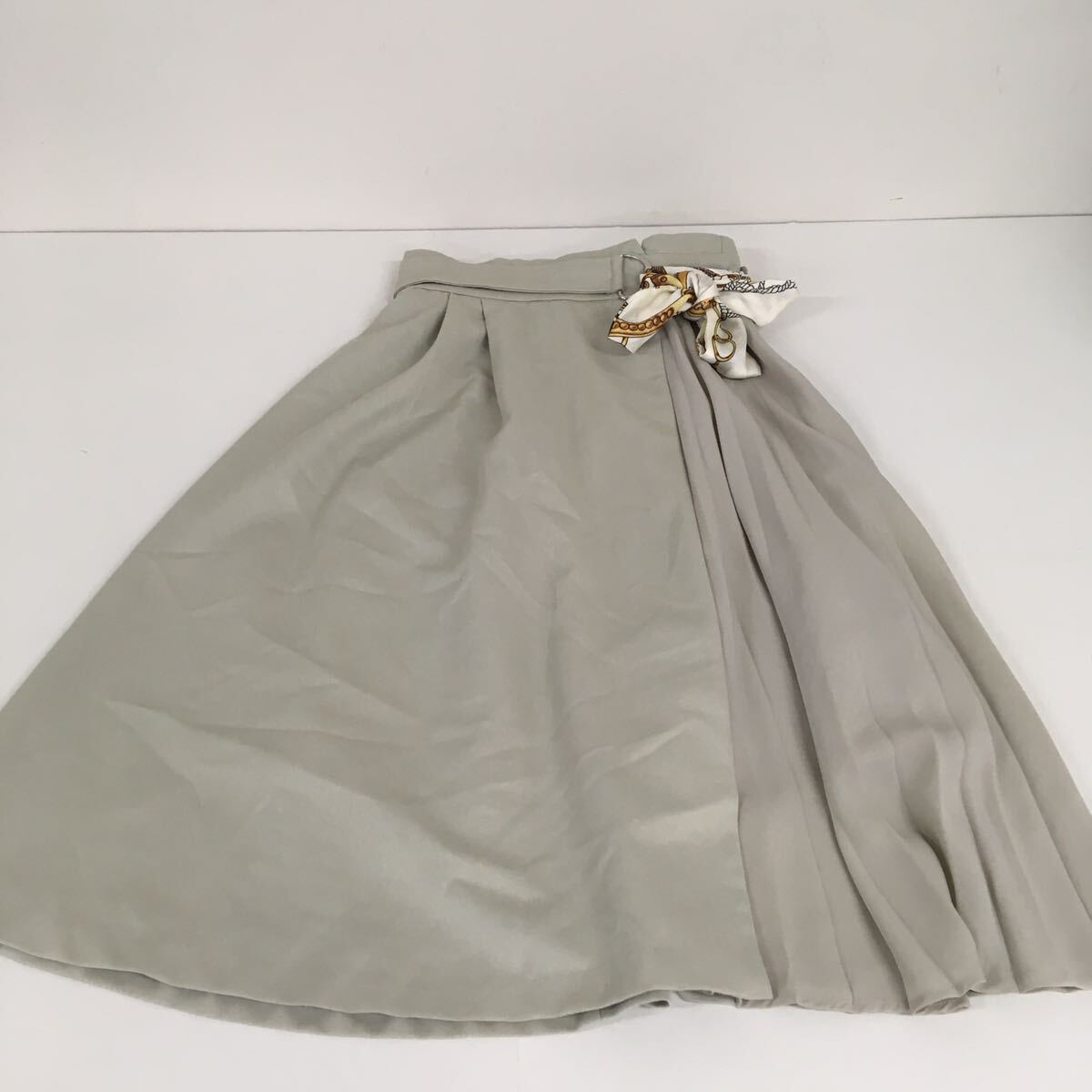 送料無料★INGNI イング★膝下スカート ロングスカート★スカーフ付きスカート★Mサイズ#60416sap拍卖