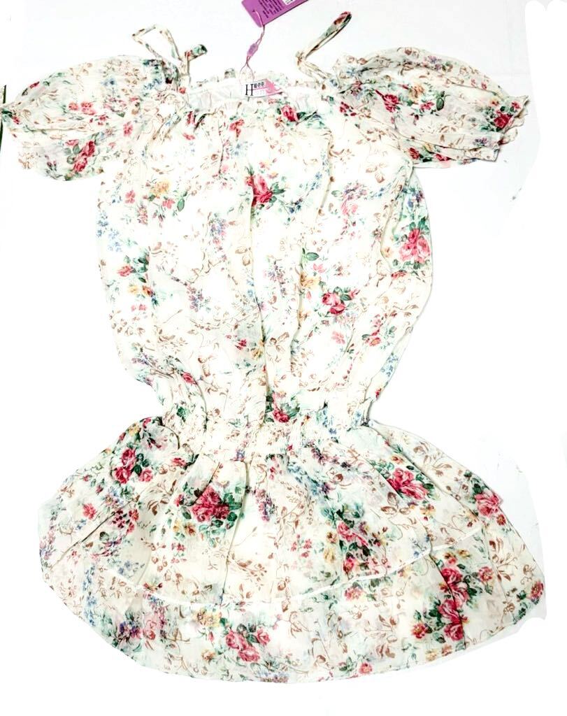 新品●花柄 ワンピース、ドレス、チュニック 、シルク●半袖 フリーサイズ、アプリコット花柄拍卖