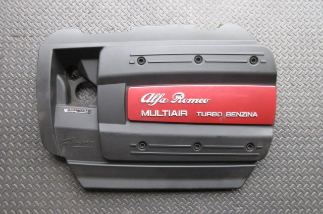 ★2012年 アルファロメオ ジュリエッタ コンペティツィオーネ ABA-940141 エンジンヘッドカバー★拍卖
