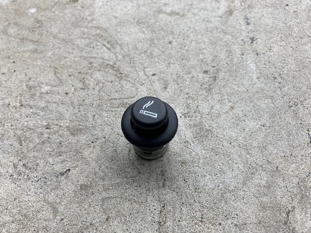 【150台限定特別仕様車】アウディTTクーペ8J★2.0TFSIリミテッド★純正シガーライター★AUDI TT後期前期拍卖