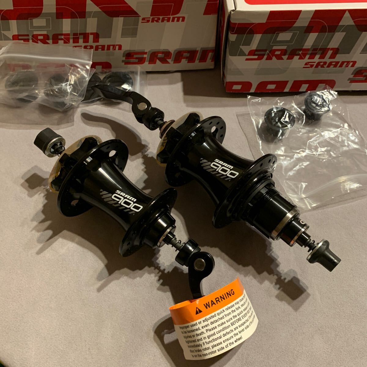 SRAM 900 ハブ 前後セット F100 QR/20TA/15TA R135/142 QR/12TA拍卖