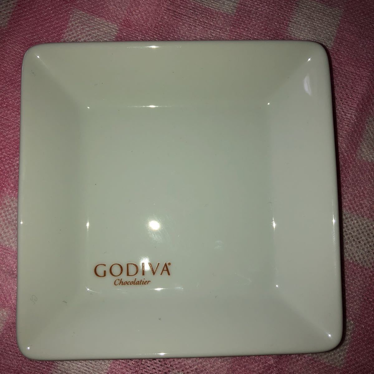 レア非売品 GODIVAゴディバ 2010年 オリジナル陶器製 角皿 在庫2拍卖