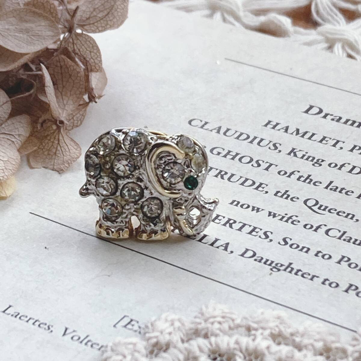 キラキラブローチ ゾウさん ピンブローチ タイタックピン ラベルピン ゴールド グリーン☆japan Vintage jewelry accessories k0343拍卖