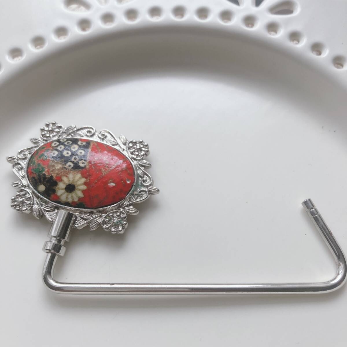 バッグハンガー 昭和レトロ 赤 和柄 シルバー レア☆japan Vintage jewelry accessories k0386拍卖