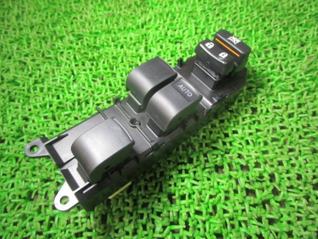 スペイド DBA-NCP141 パワーウインドウ集中スイッチ 84820-52350 /41066拍卖