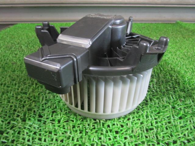 フィット DBA-GE6 ブロアモーター ヒーターモーター 79310-TF0-003 /41129拍卖