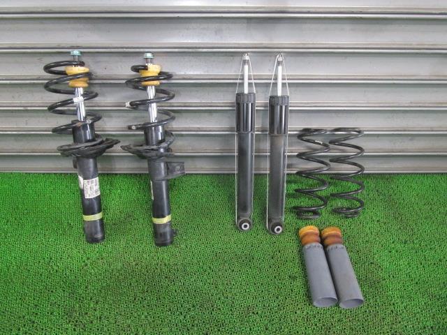アウディ TT ストラット 1台分 8S0 413 031 B 2WD /40121拍卖