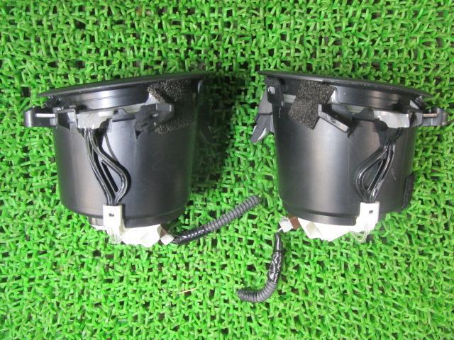 フリード DAA-GP3 ドリンクホルダー 77262-SFM-003ZA 77242-SFM-003ZA /41176拍卖