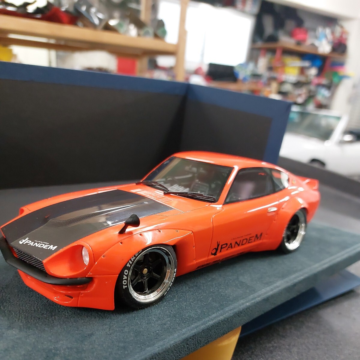 ◆希少20台限定 訳アリ PANDEM S30フェアレディZ 1/18スケールミニカー◆拍卖