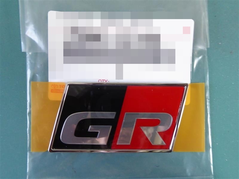 ■新品■トヨタ純正 バックドアネームプレート GR リアエンブレム ヤリス拍卖