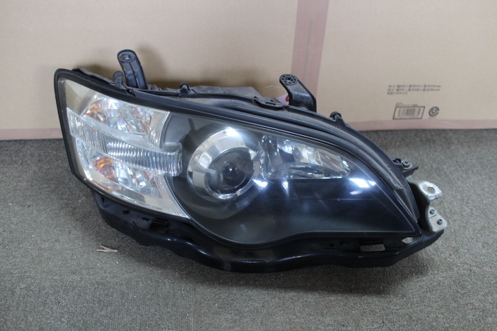 BP5 レガシィ 右ヘッドライト(61381)拍卖