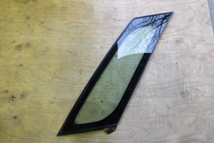 ML21S ルークスHWS 左ベンチガラス(23080)拍卖