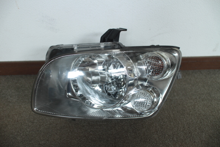 M35 ステージア 左ヘッドライト(58301)拍卖