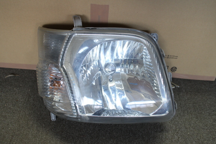S320V ハイゼット 右ヘッドライト(61491)拍卖