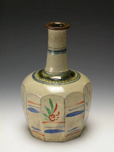 仁王窯 小橋川つる子 作 琉球赤絵面取砧形花瓶拍卖