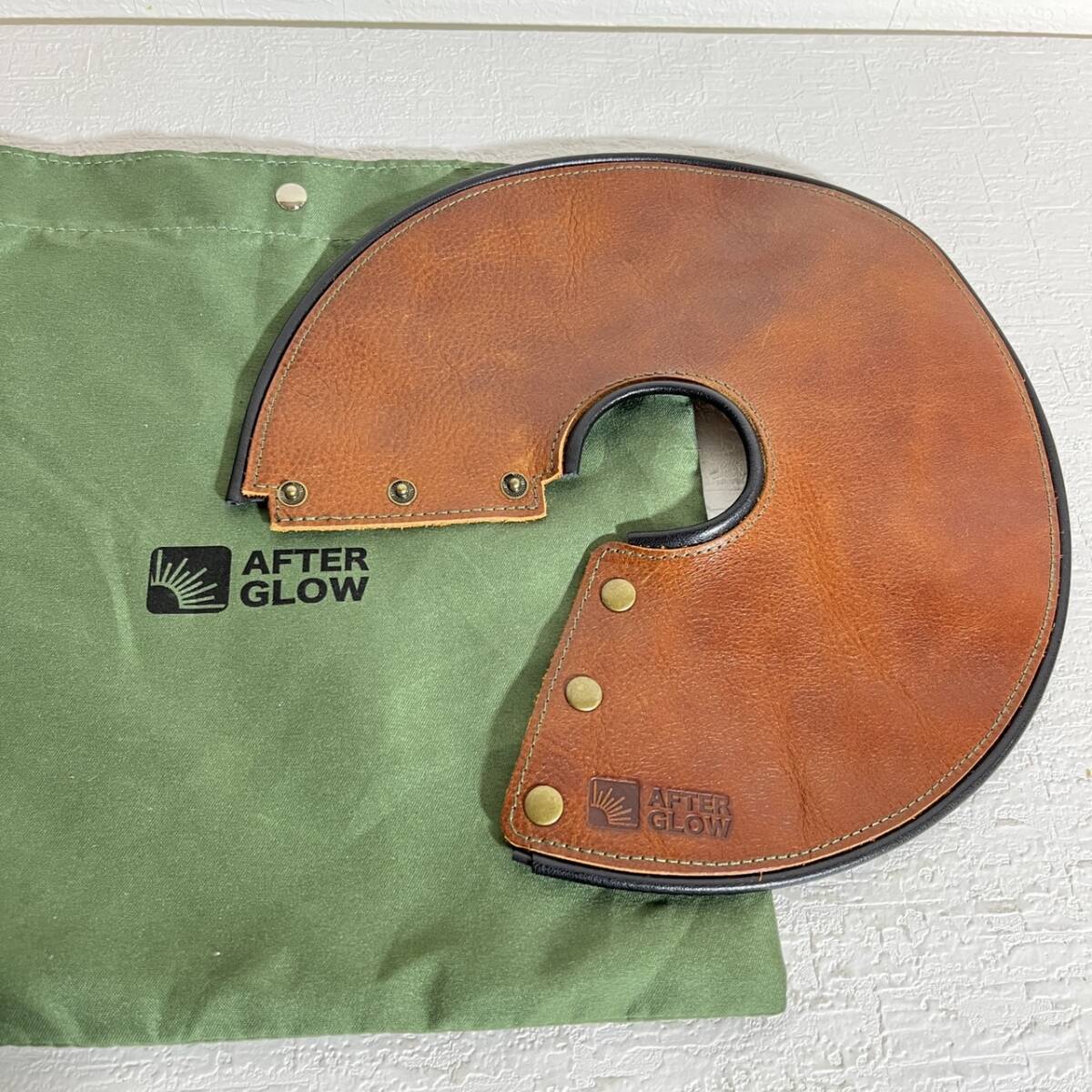 アフターグロー AFTERGLOW レザー ランプシェード アウトドア キャンプ 収納袋付き 57拍卖
