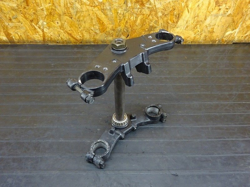 【240417】GPZ1000RX(ZXT00A-013)◇ ステム アンダーブラケット トップブリッジ拍卖